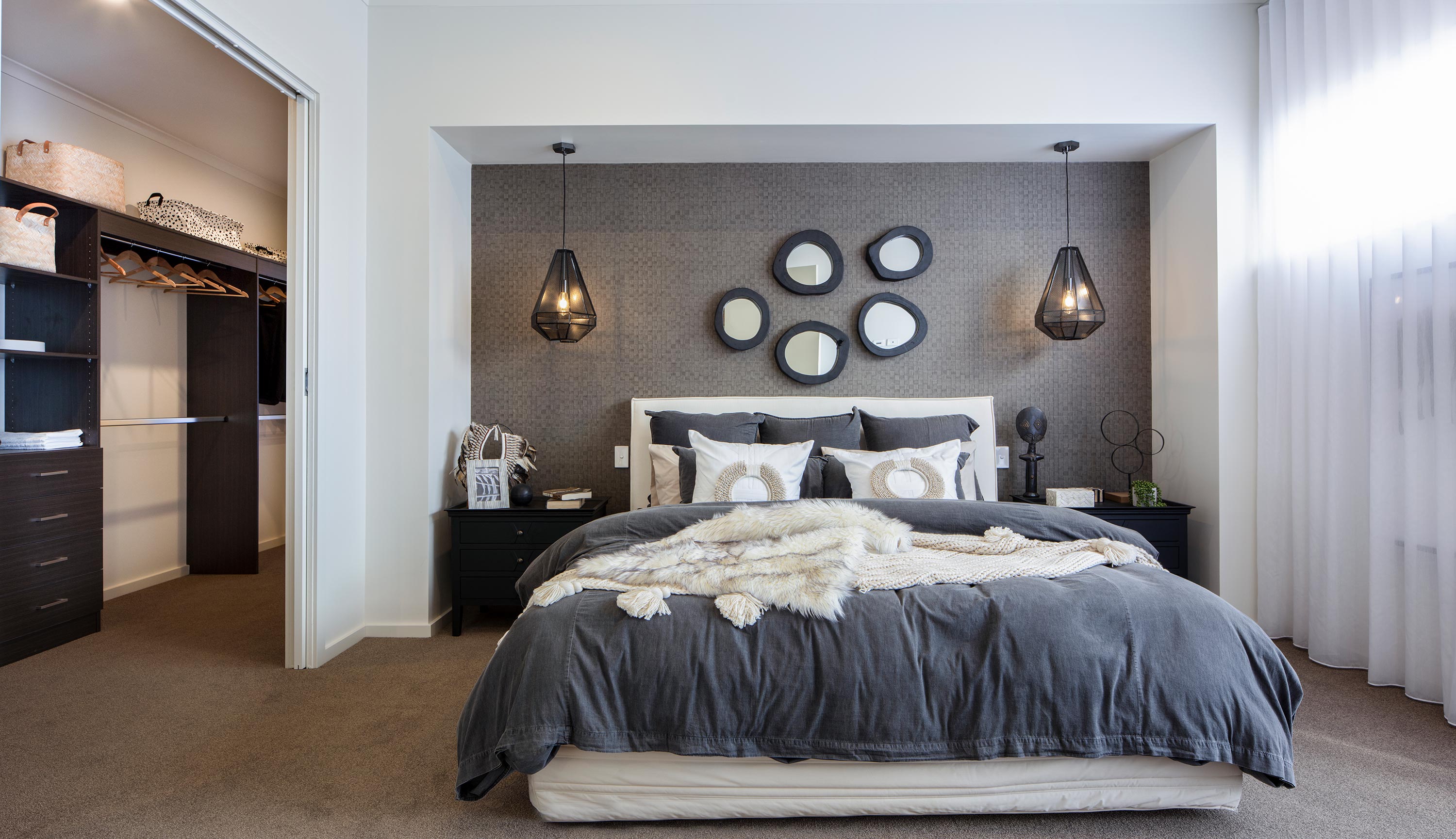 cavalli-single-storey-home-design-masterbedroom